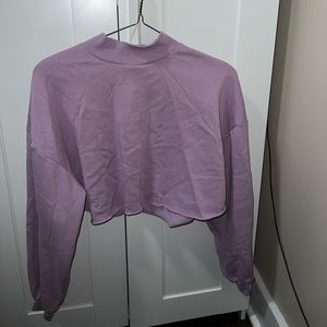 Lavender crop top slight turtleneck sweater. Extra Large (EUR: XL)